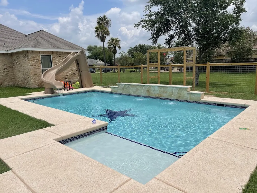 Alvarez Pools & Spas in Donna, Texas