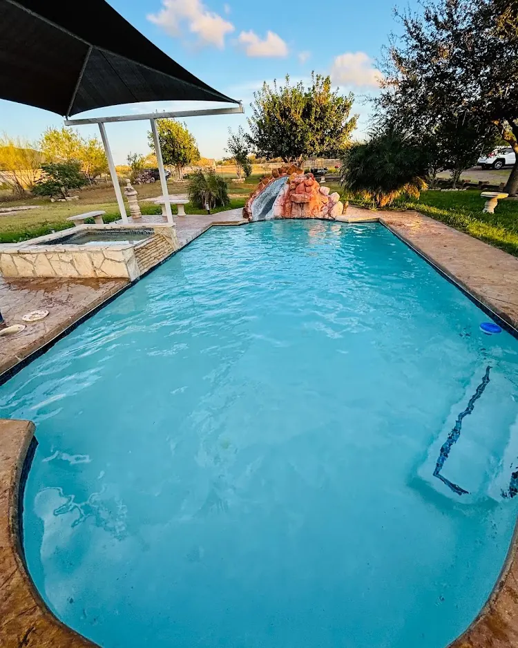Blue Creek Pool Service in Harlingen, Texas