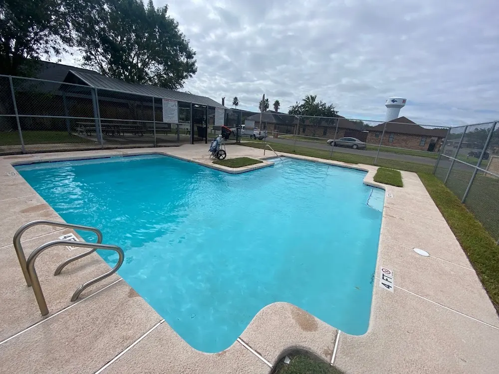 Clear Blue Pool Service LLC in San Juan, Texas