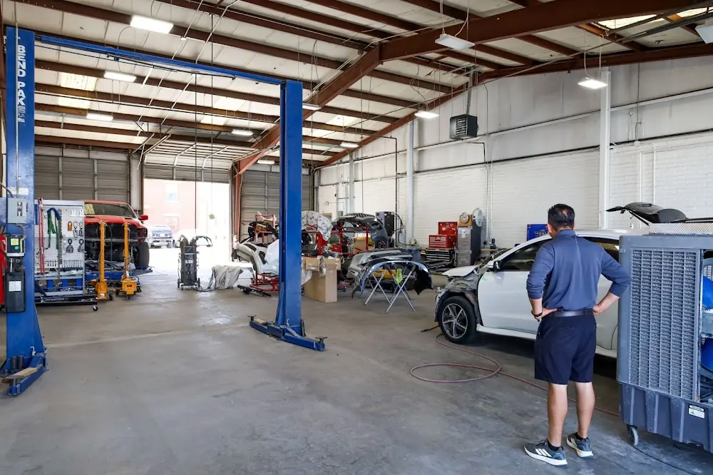 Empire Dent & Body in El Paso, Texas