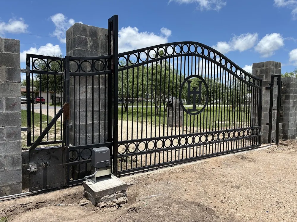 Fragoso Gate Motors in Weslaco, Texas