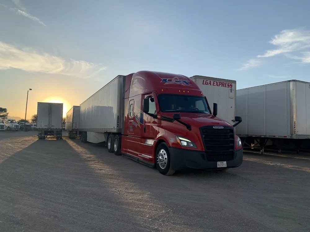 Lga Trucking in El Paso, Texas