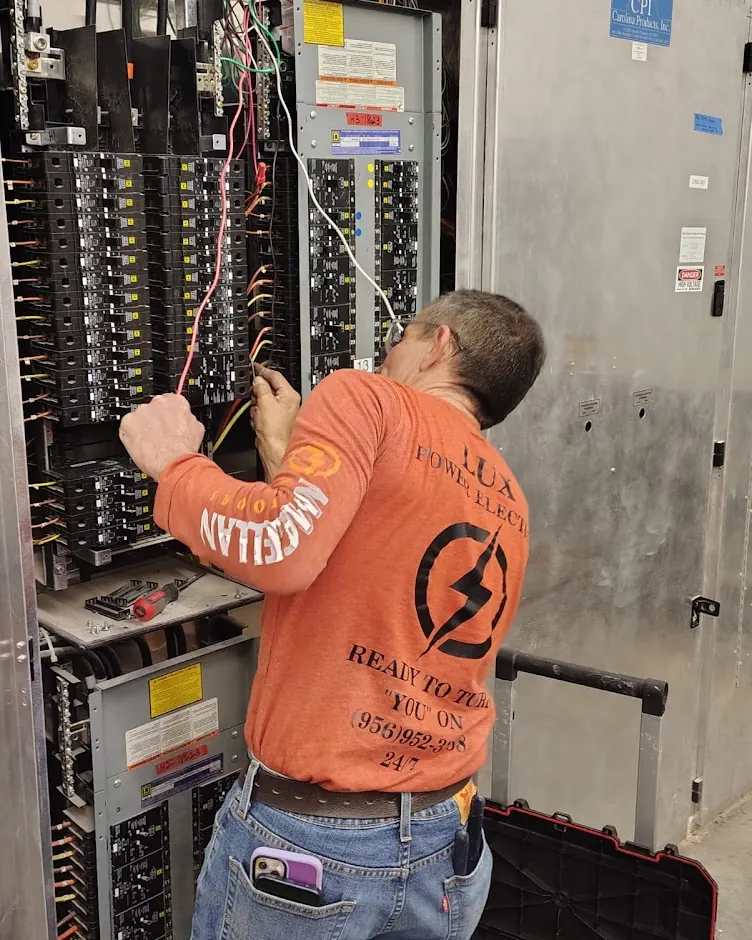 Lux Power Electric in Laredo, Texas