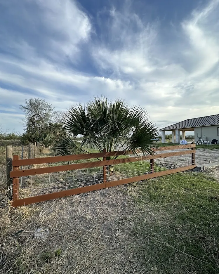 RDR Fence Company in Weslaco, Texas