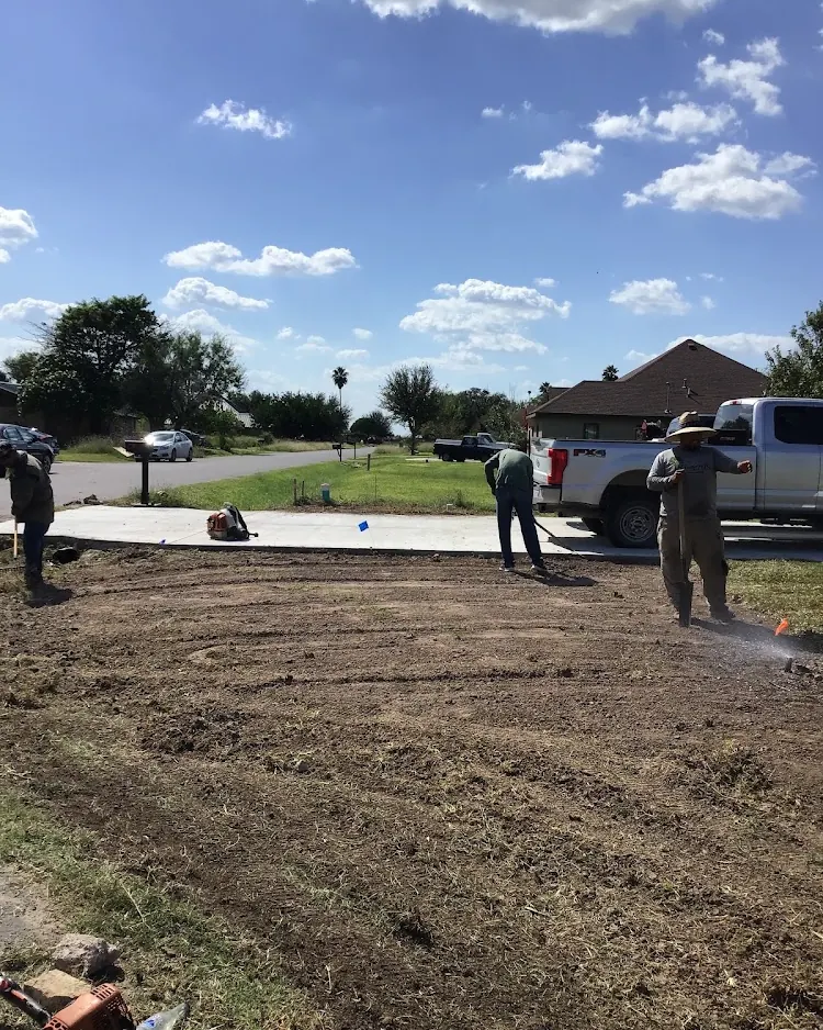 Rivera's Lawn & Landscaping in La Feria, Texas